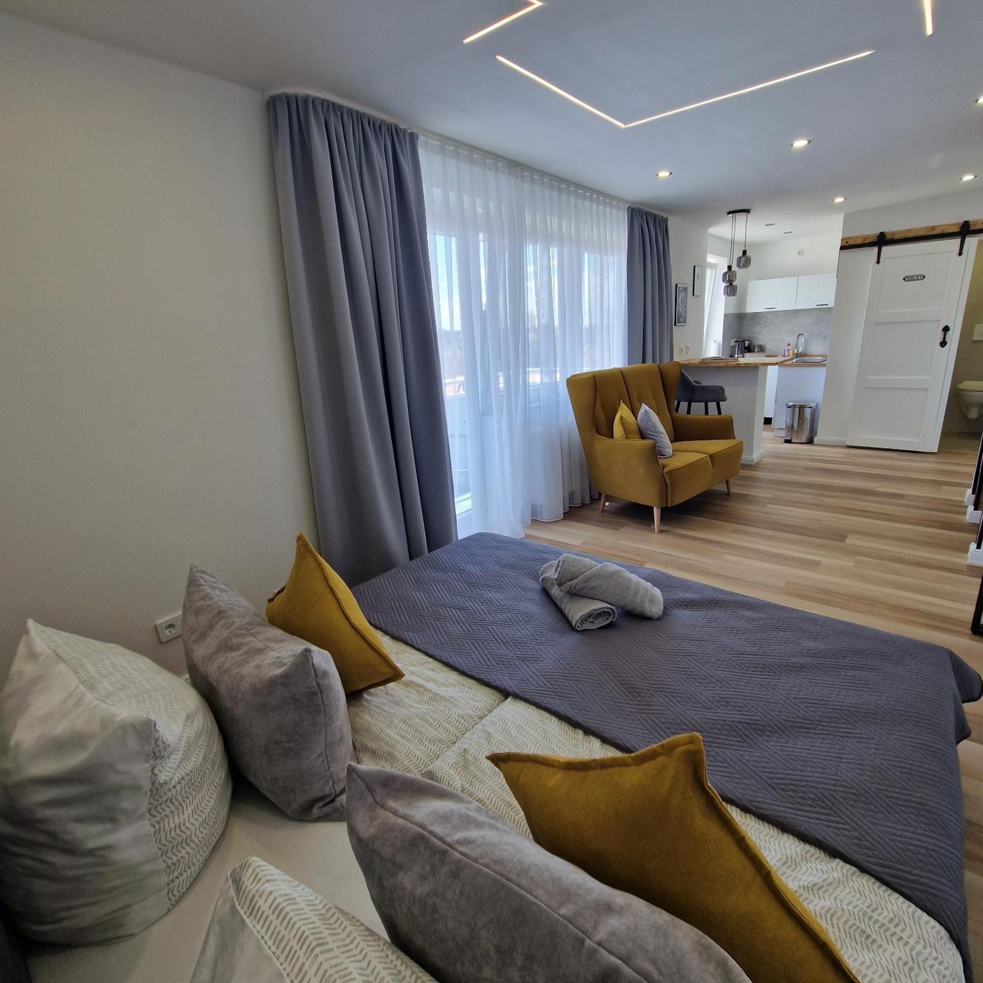 Messeblick - Lift Parkplatz - Contaktless Check In Ганновер
