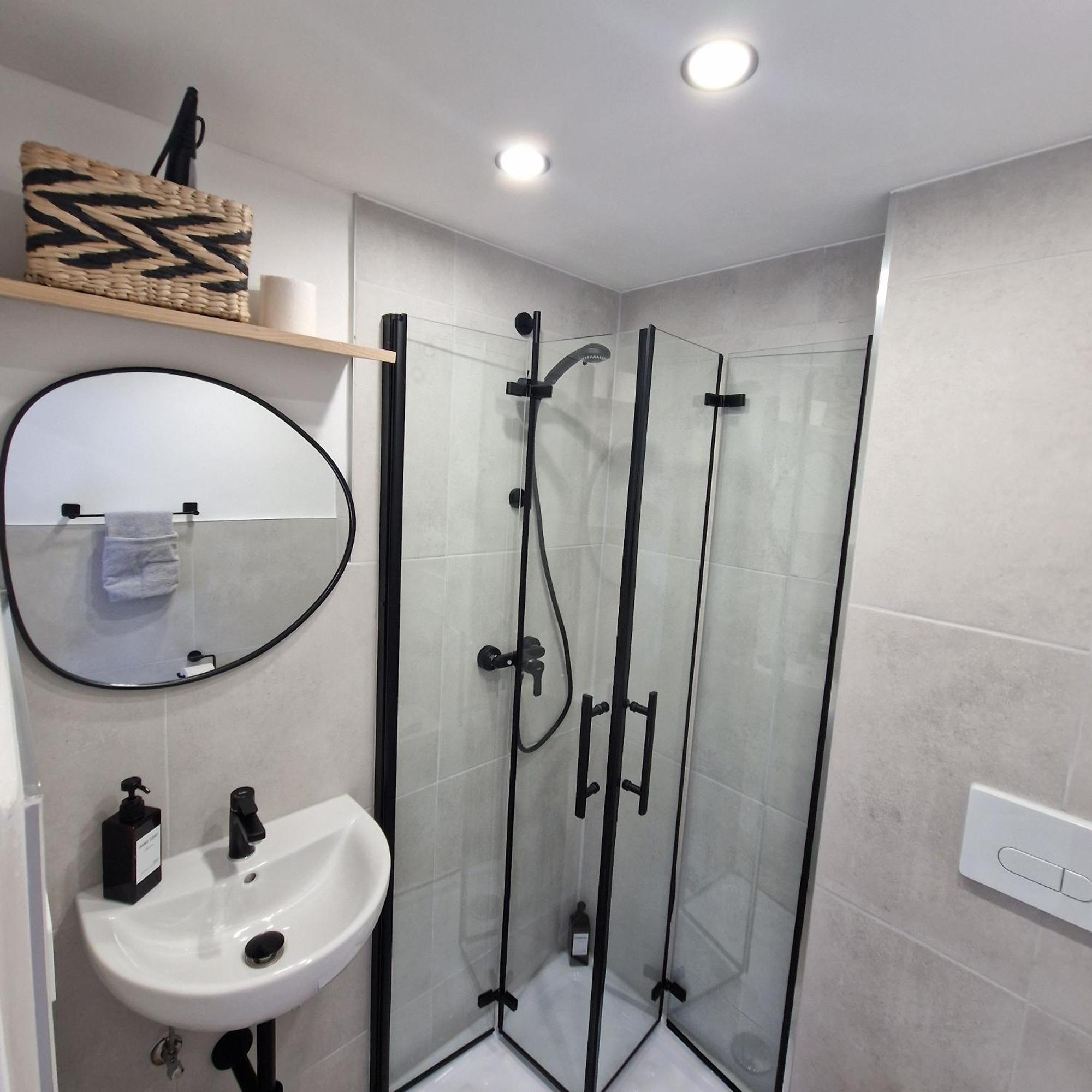 Appartement Messeblick - Lift Parkplatz - Contaktless Check In *